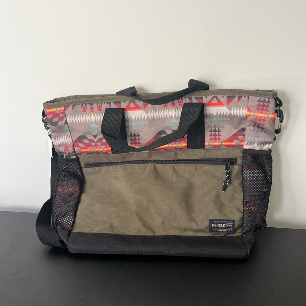Pendleton Woolen Mills Carryall Blanket Print Tote Excellent Used Condition